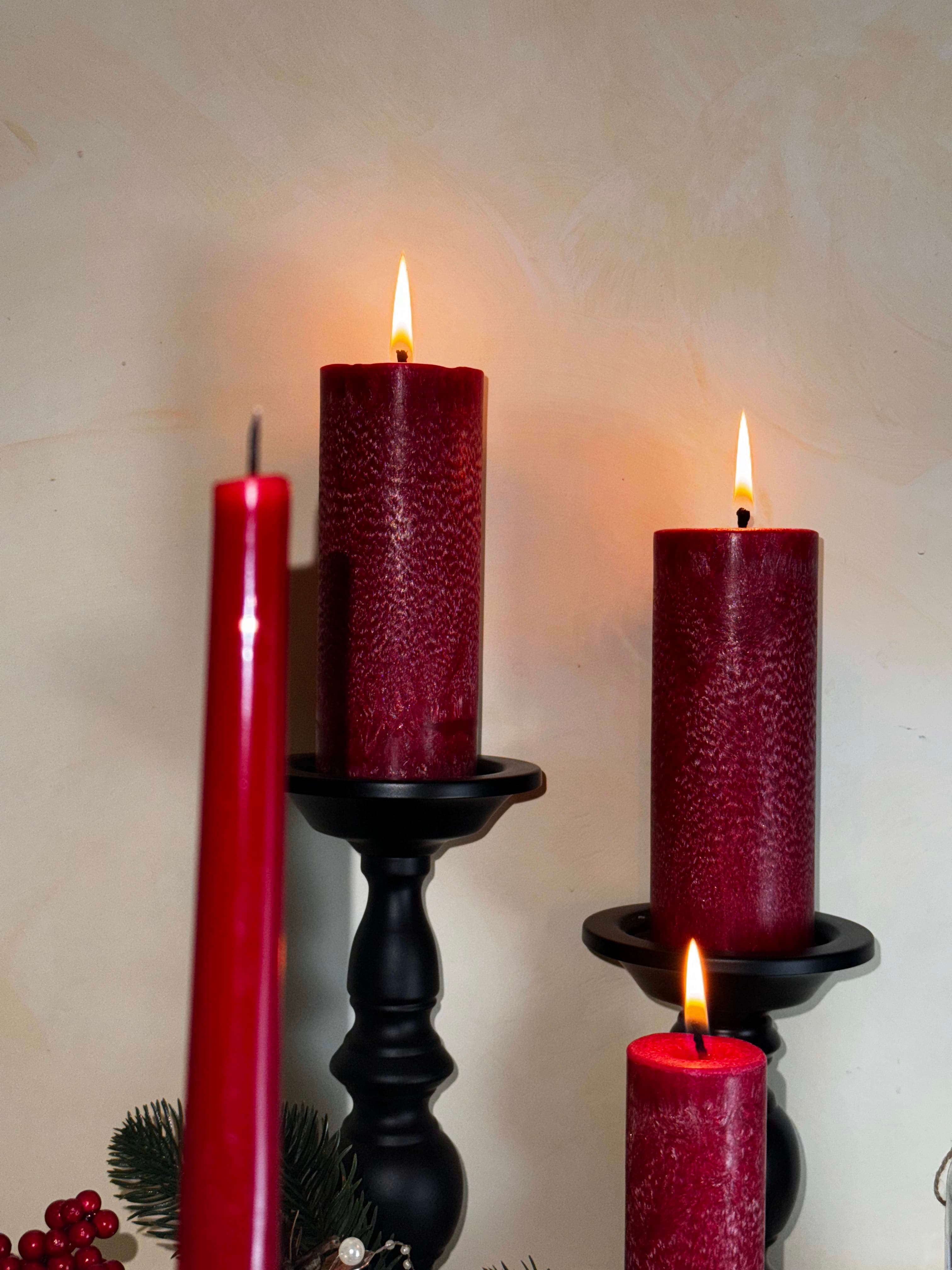 Декоративні формові свічки